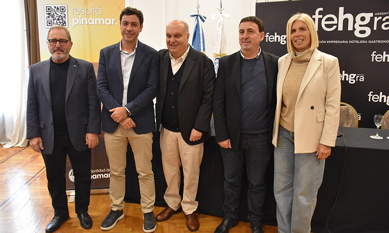 Pinamar presentó en FEHGRA su Agenda Cultural y Deportiva 2026