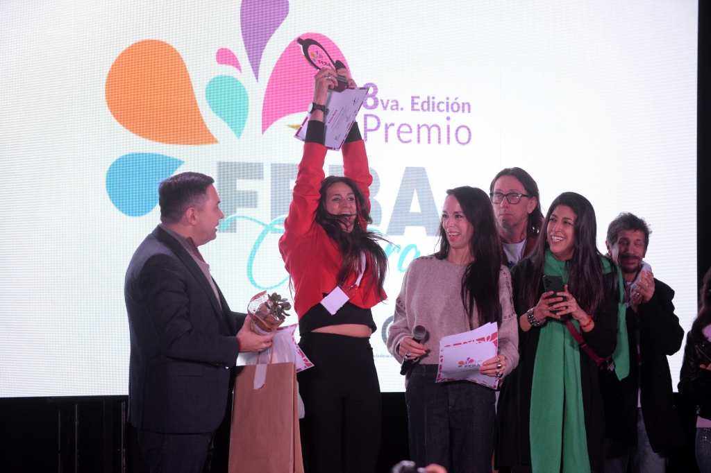 Entregaron los Premios FEBA Cultura en Villa Gesell