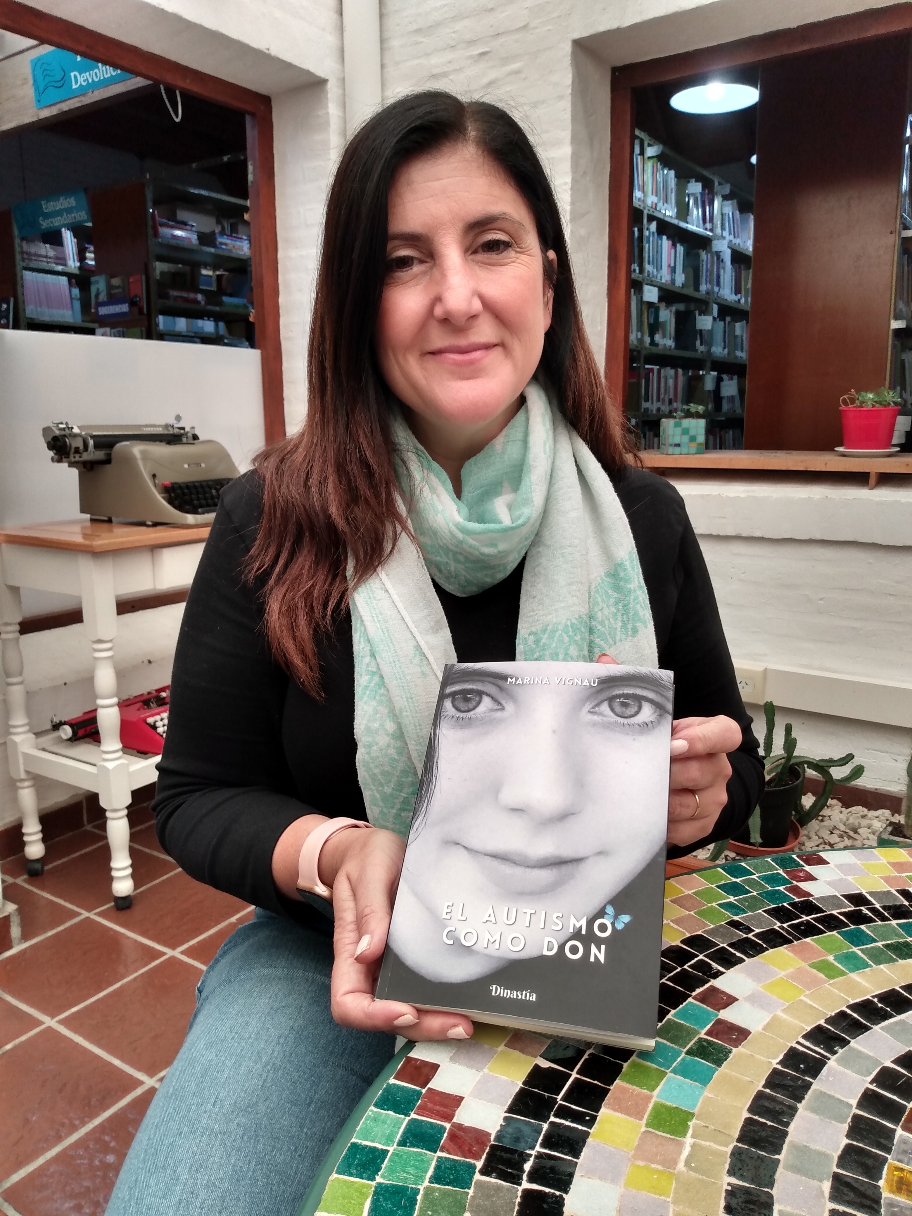 Marina Vignau present&oacute; &ldquo;El autismo como don&rdquo;, su &uacute;ltimo libro
