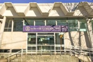 Le robaron la tarjeta de d&eacute;bito del cajero y le vaciaron la cuenta en tres movimientos por casi 180 mil pesos