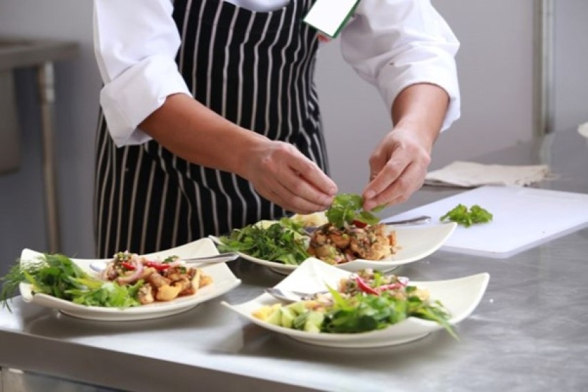Madariaga lanza una nueva edición del curso de Ayudante de Cocina 2026