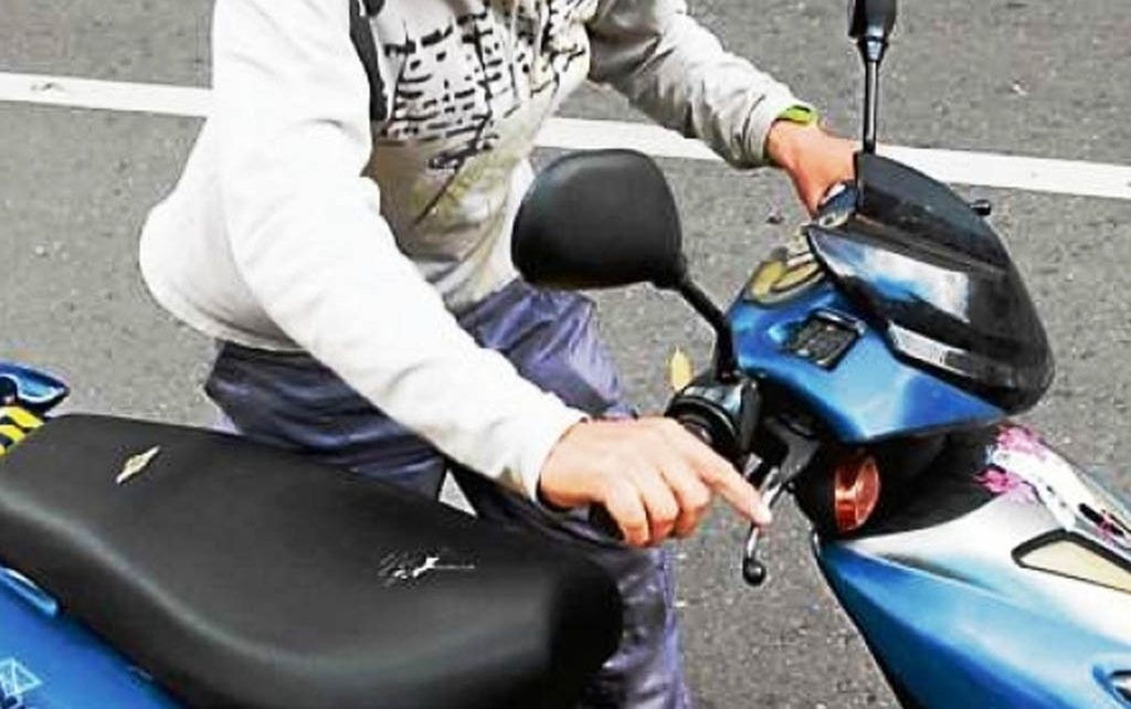 Aprehenden a un joven por robar una moto