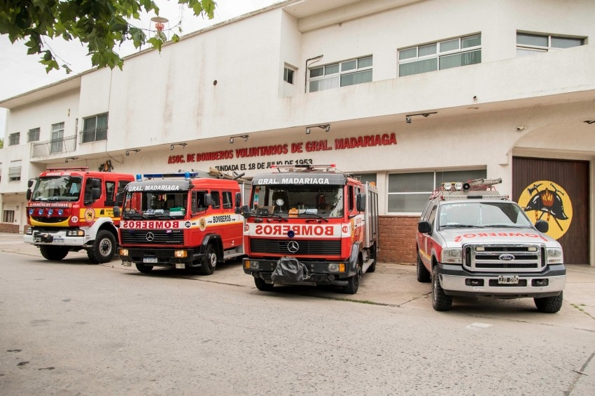 Choque en la Ruta 74 entre un Peugeot y un Fiat: ambos conductores resultaron ilesos