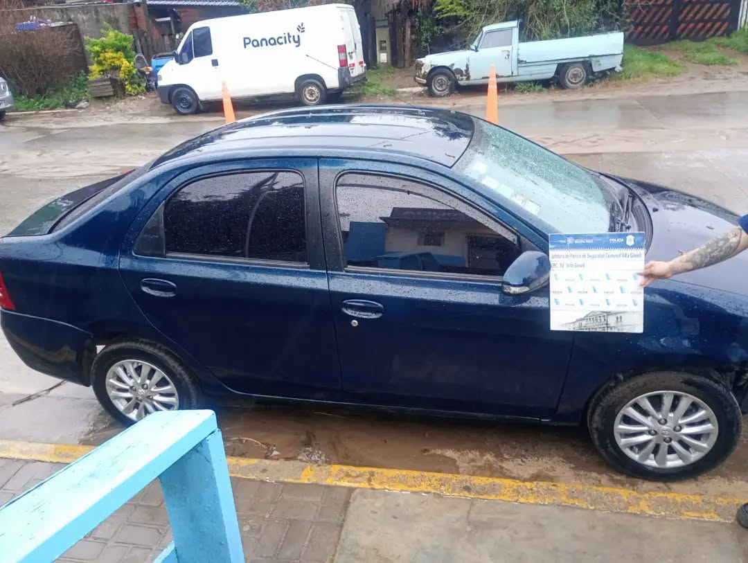 Persecución y hallazgo: Recuperan auto con pedido de captura en Villa Gesell
