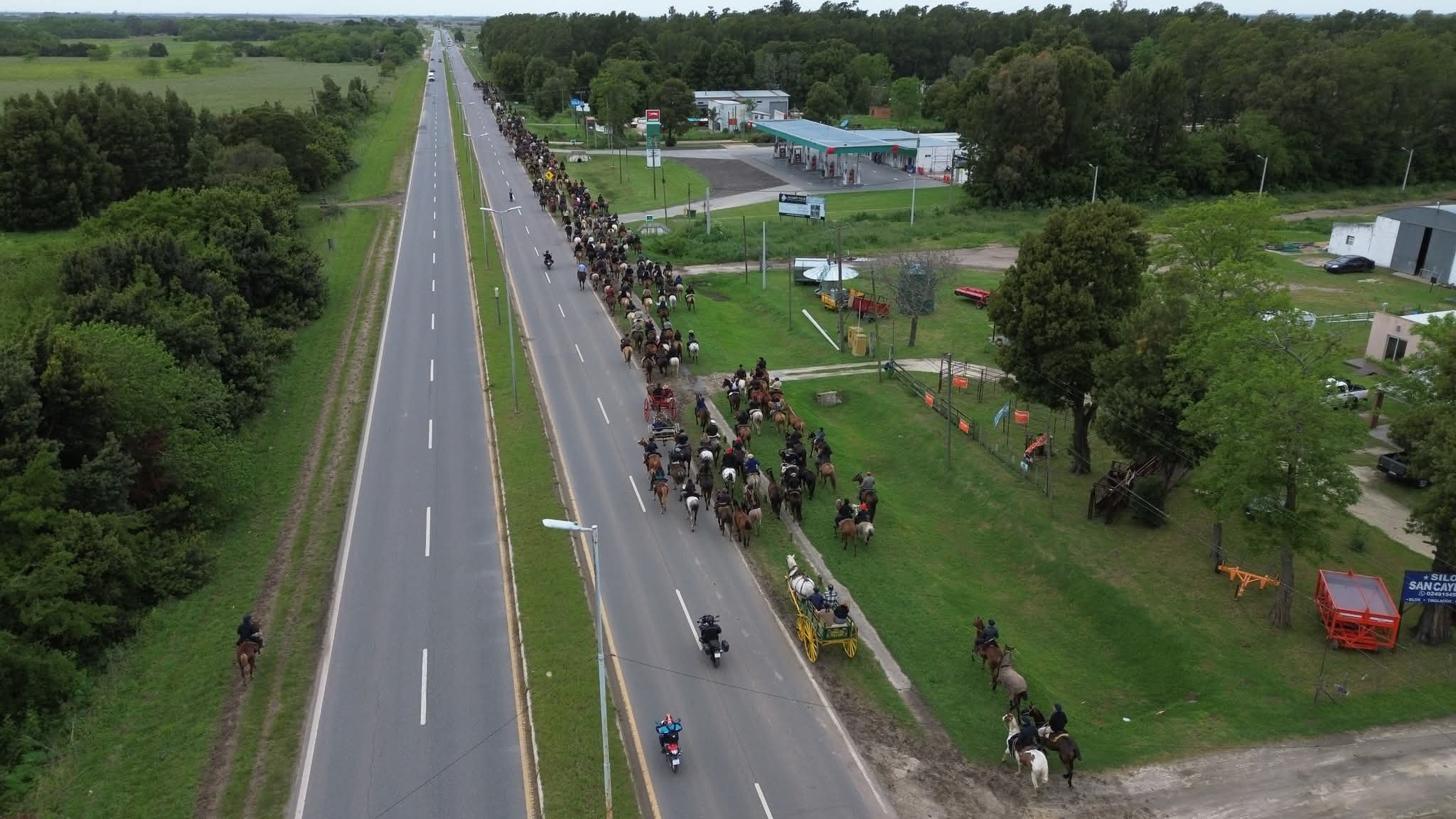 Con 500 jinetes, la Gran Cabalgata Rumbo al Talar abre la 31° fiesta este lunes