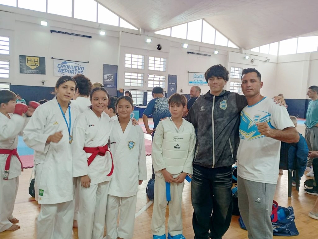 El equipo de Shotokan Pinamar tuvo una gran jornada en la Liga Regional de Karate