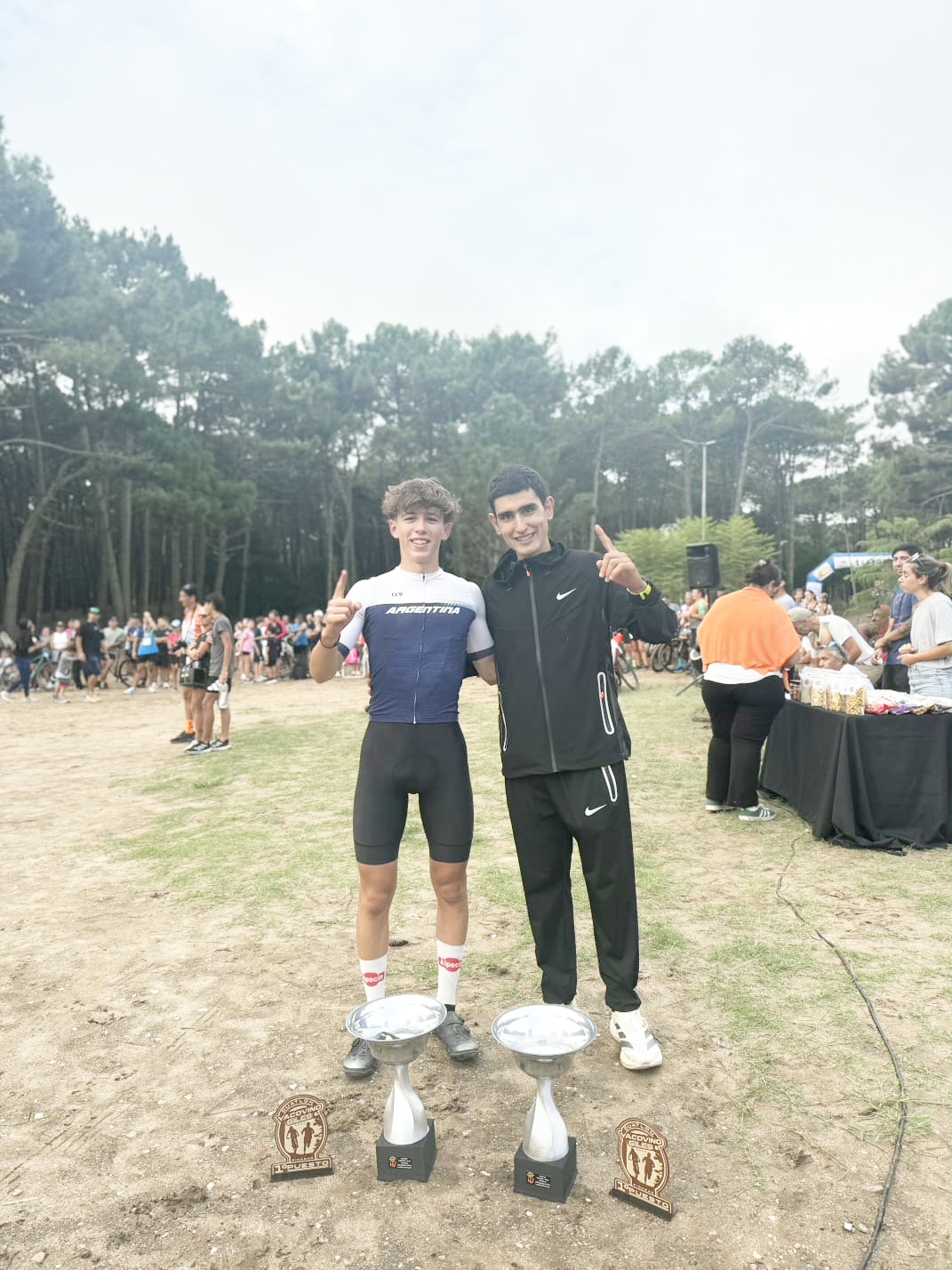 Mateo Gondra y Luciano Vercesi se quedaron con la general del Duatl&oacute;n Yacovino Giles