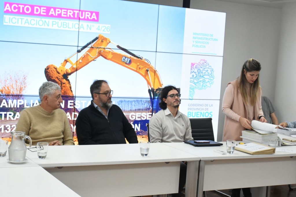 Cuatro ofertas para la ampliaci&oacute;n de la red el&eacute;ctrica