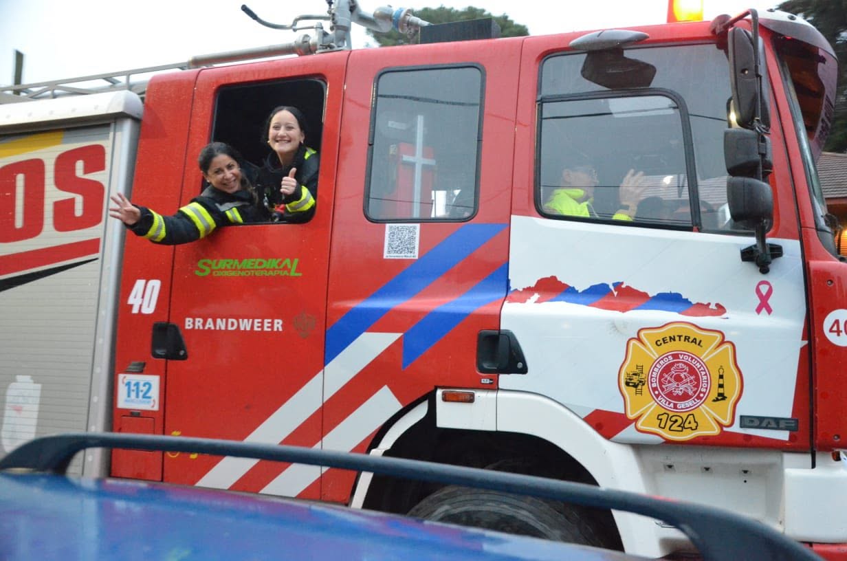 Celebraci&oacute;n oficial por el D&iacute;a del Bombero Voluntario en Villa Gesell